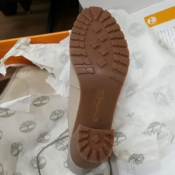 Timberland Light Taupe Nubuck Heeled Boots with Padded Collar - Picture 4 of 5